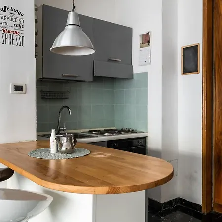 Boldrini With Balcony By Wonderful Italy Apartment