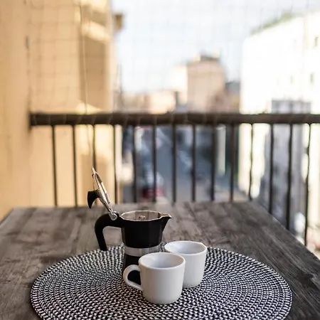 Boldrini With Balcony By Wonderful Italy Apartment